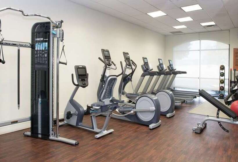 فندق Embassy Suites By Hilton Las Vegas