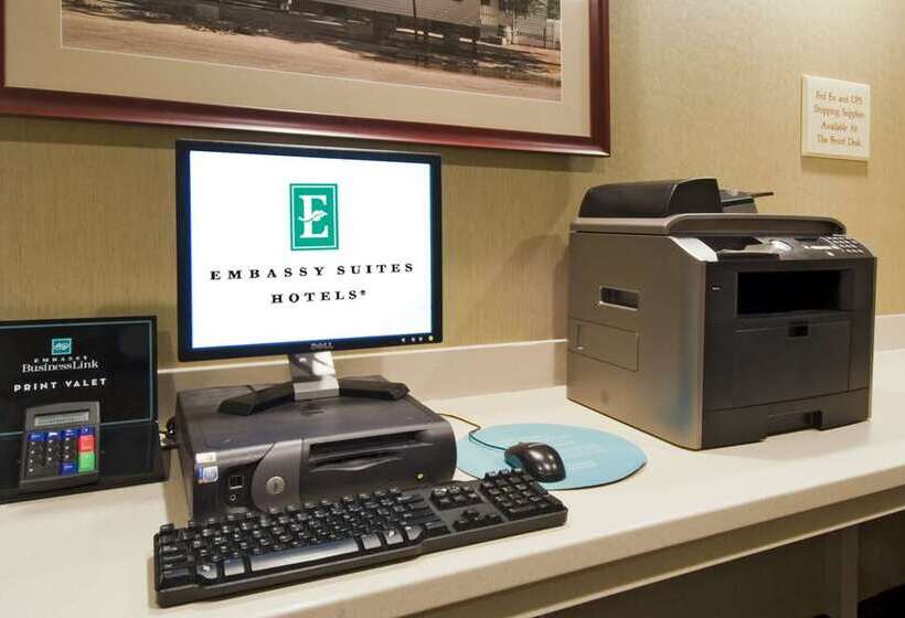 ホテル Embassy Suites By Hilton Lexington/uk Coldstream