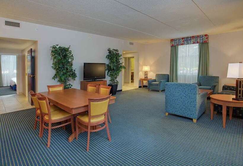 ホテル Embassy Suites By Hilton Lexington/uk Coldstream