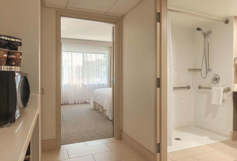 فندق Embassy Suites By Hilton Milwaukee Brookfield