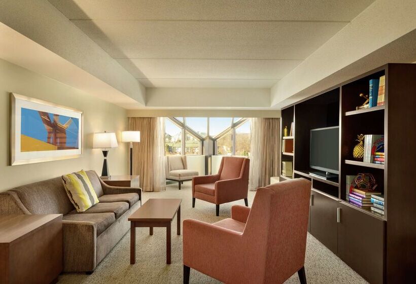 فندق Embassy Suites By Hilton Milwaukee Brookfield