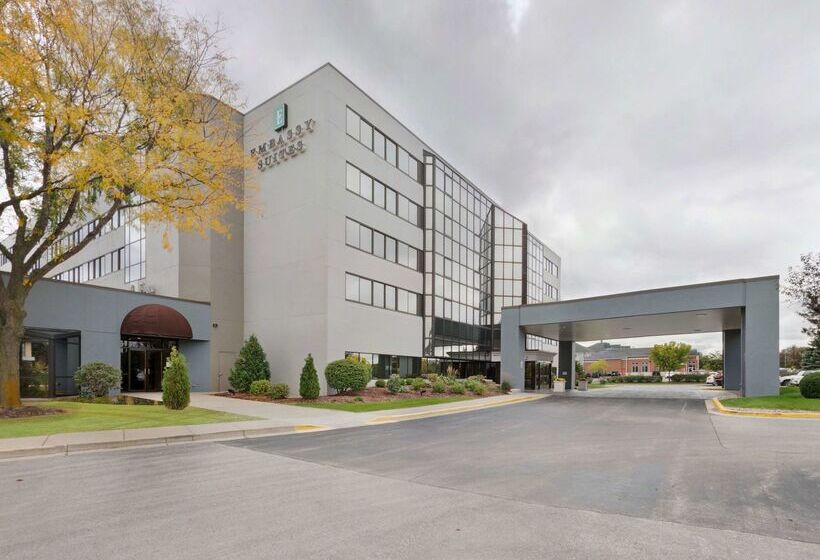 فندق Embassy Suites By Hilton Milwaukee Brookfield