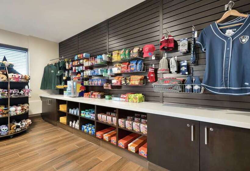 فندق Embassy Suites By Hilton Milwaukee Brookfield