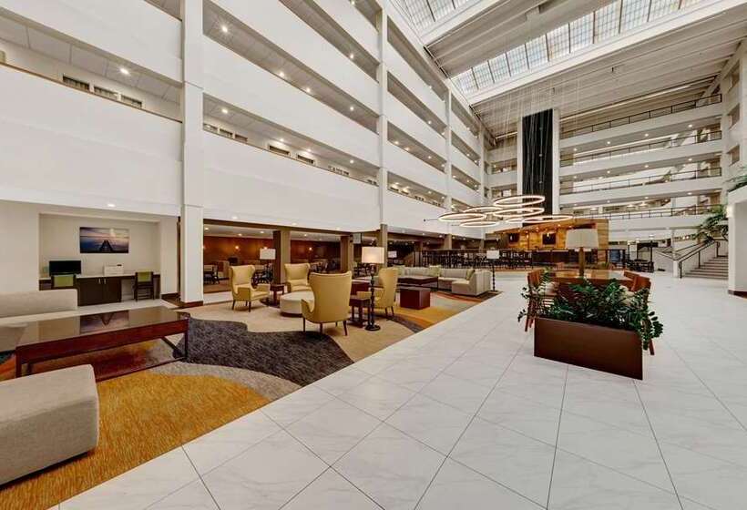 فندق Embassy Suites By Hilton Milwaukee Brookfield