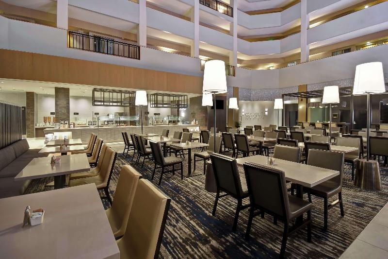 ホテル Embassy Suites By Hilton Raleigh Durham Research Triangle