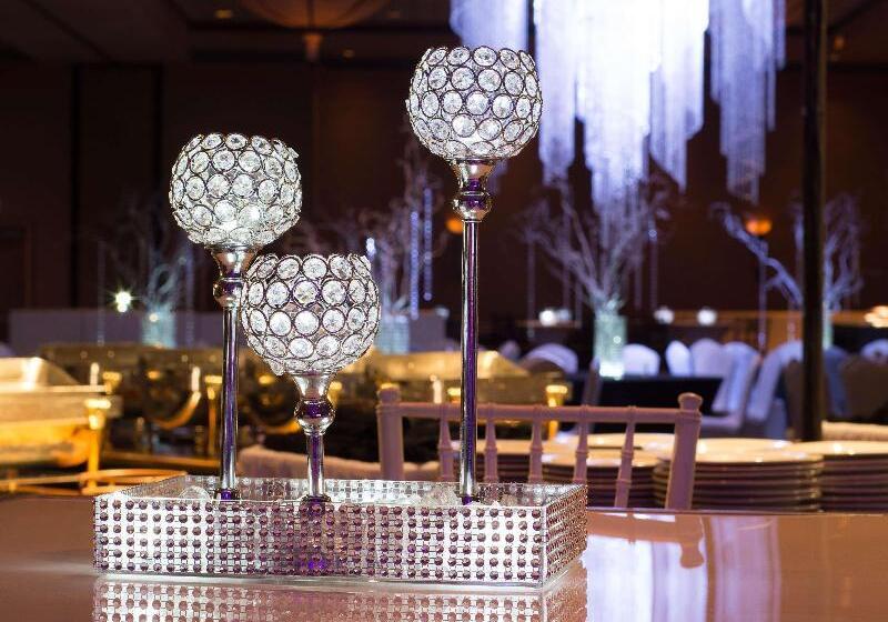 ホテル Embassy Suites By Hilton Raleigh Durham Research Triangle