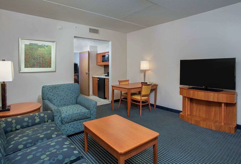 ホテル Embassy Suites By Hilton Lexington/uk Coldstream