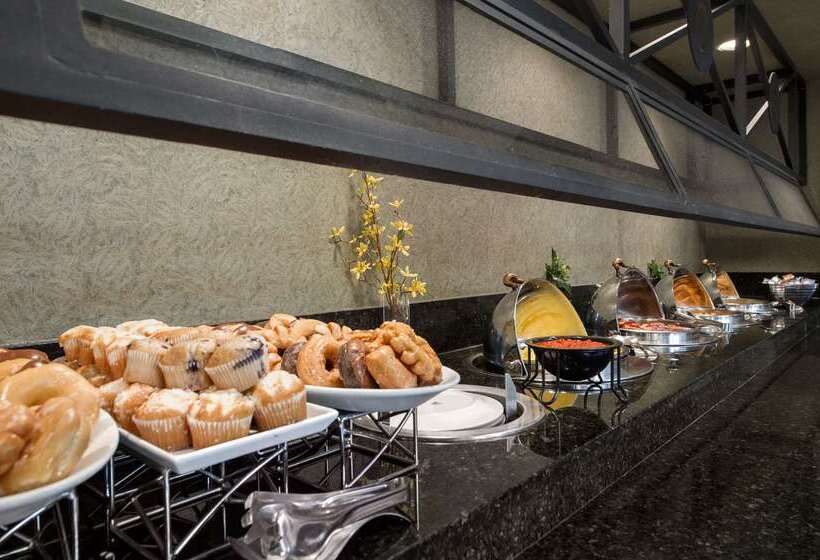 ホテル Embassy Suites By Hilton Lexington/uk Coldstream