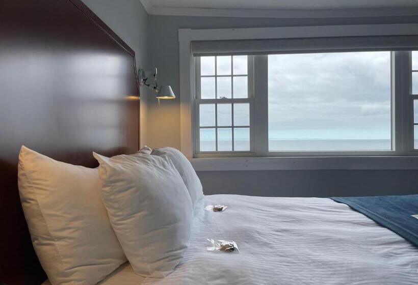 فندق Emerson Inn By The Sea
