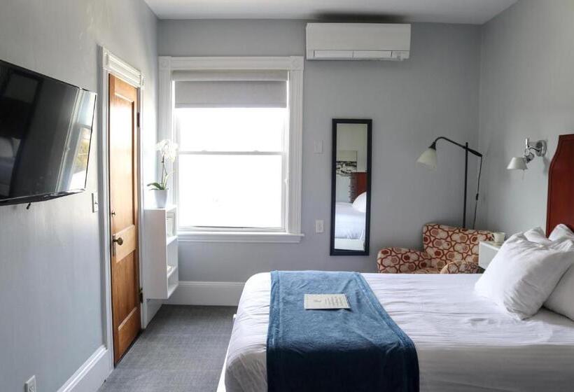 فندق Emerson Inn By The Sea