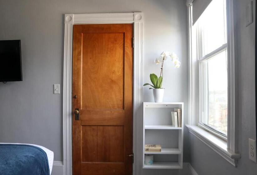 فندق Emerson Inn By The Sea