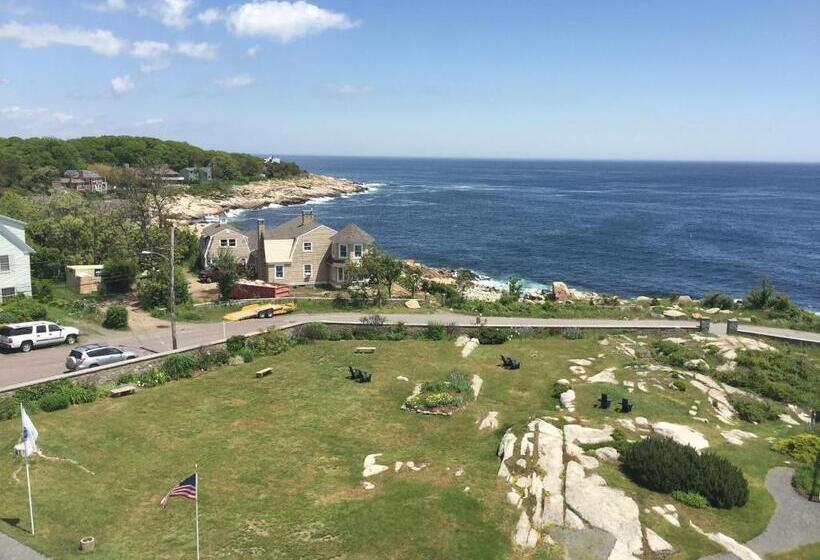 فندق Emerson Inn By The Sea