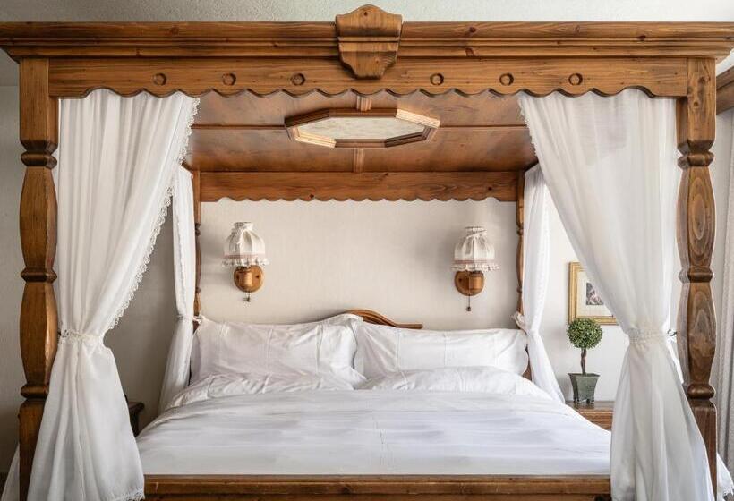 ホテル Enzian Inn