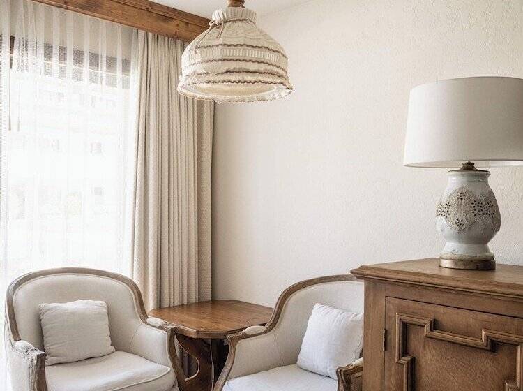 ホテル Enzian Inn