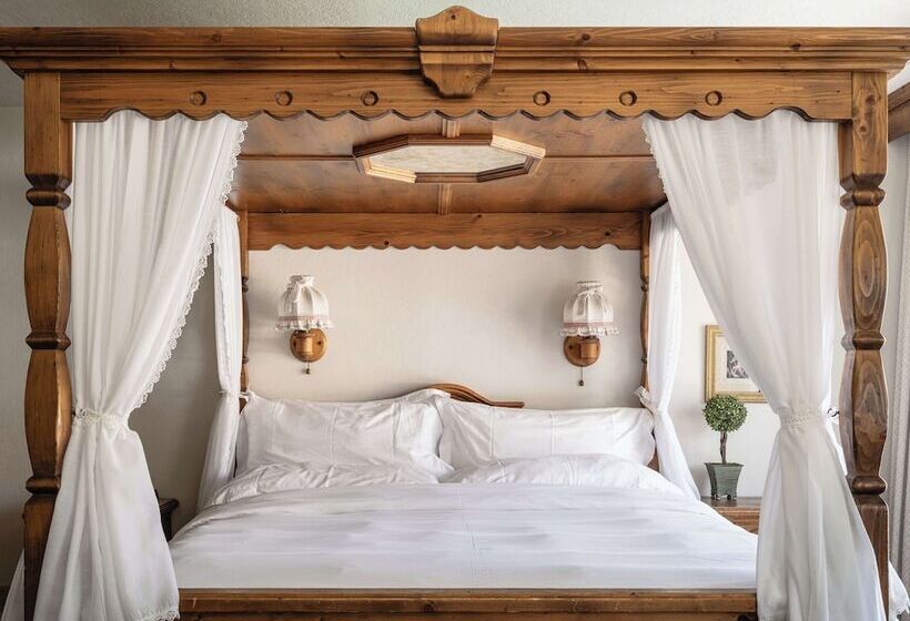 ホテル Enzian Inn