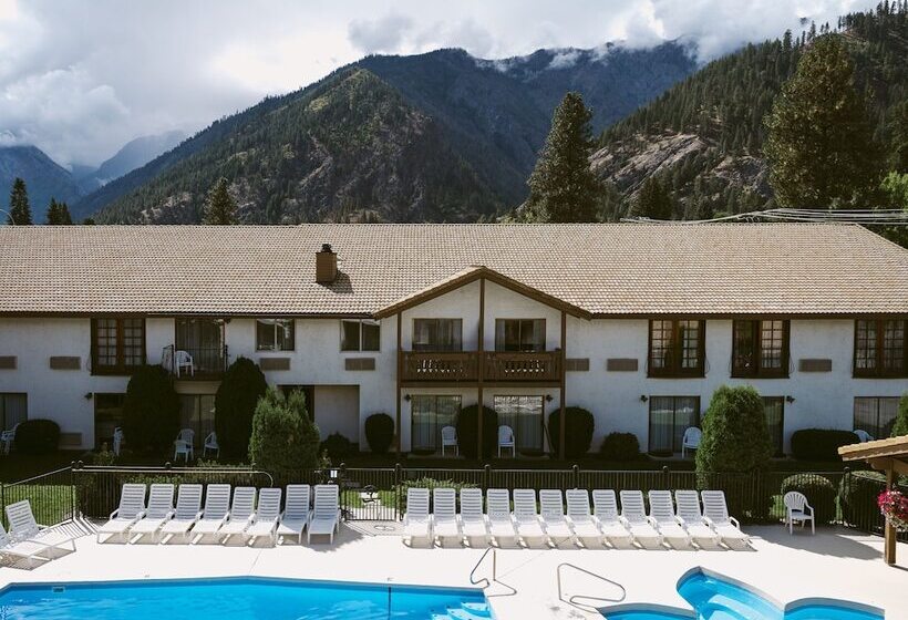 ホテル Enzian Inn