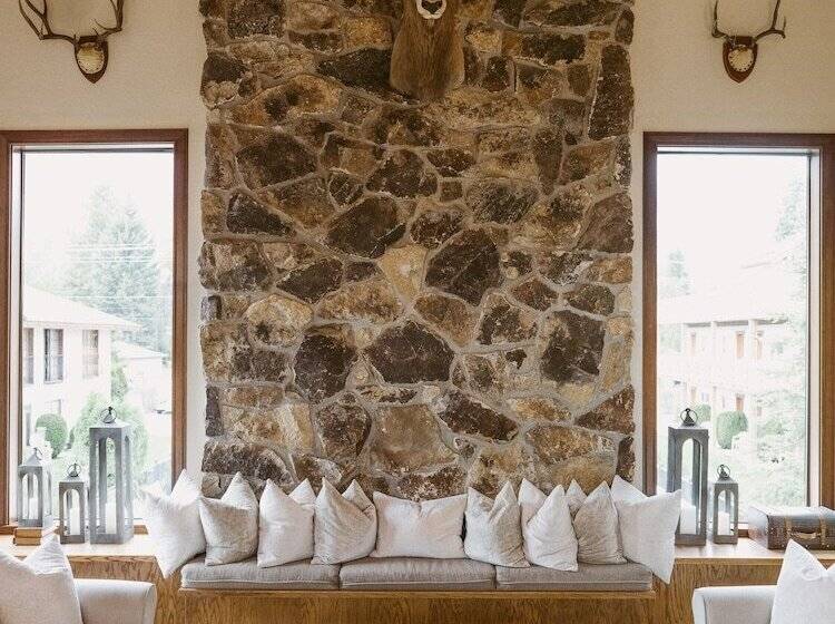 ホテル Enzian Inn