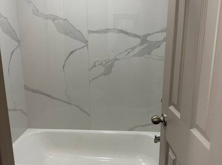 酒店 Express Inn & Suites