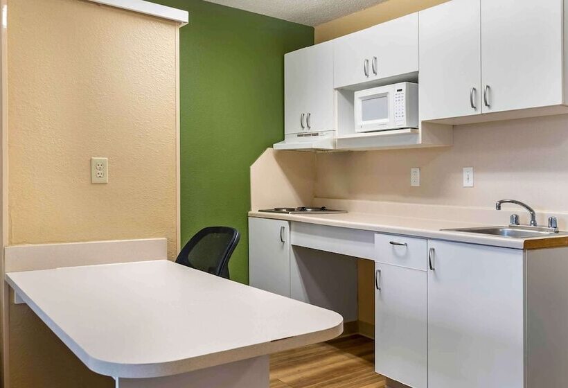 호텔 Extended Stay America Select Suites Detroit Novi Haggerty Rd