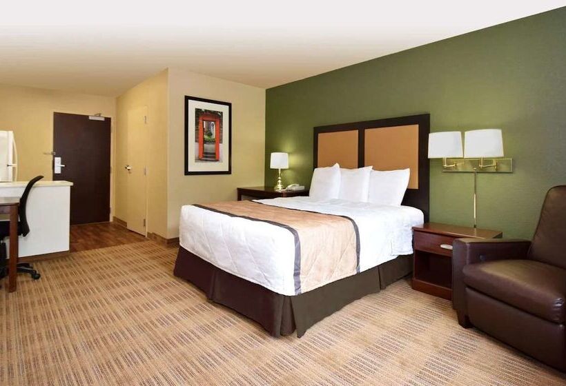 هتل Sonesta Simply Suites Lafayette Airport