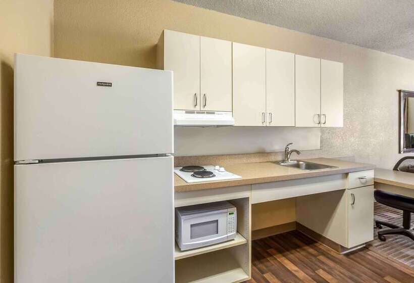 בית מלון כפרי Extended Stay America Select Suites   Chicago   Downers Grove