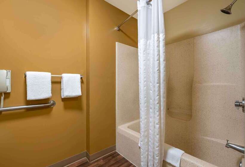 호텔 Suburban Studios Columbus North