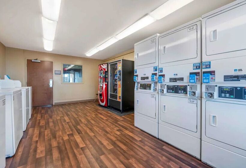 호텔 Suburban Studios Columbus North