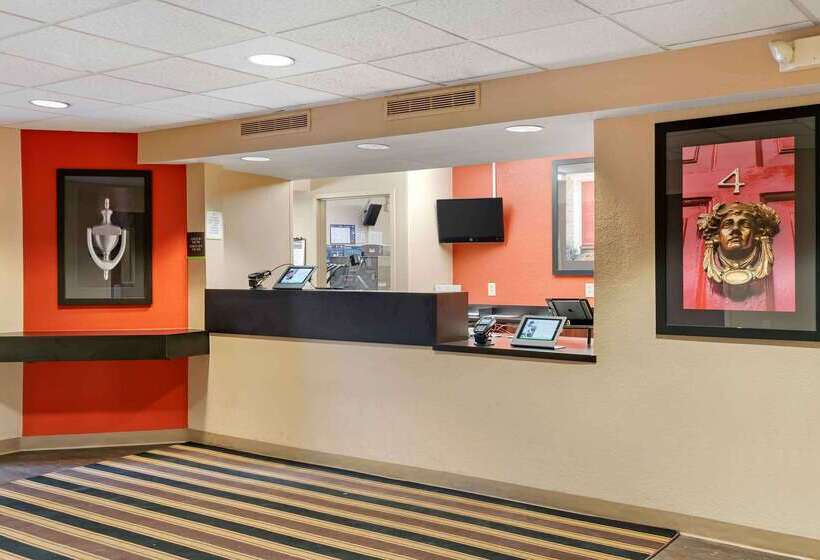 בית מלון כפרי Extended Stay America Select Suites   Detroit   Farmington Hills