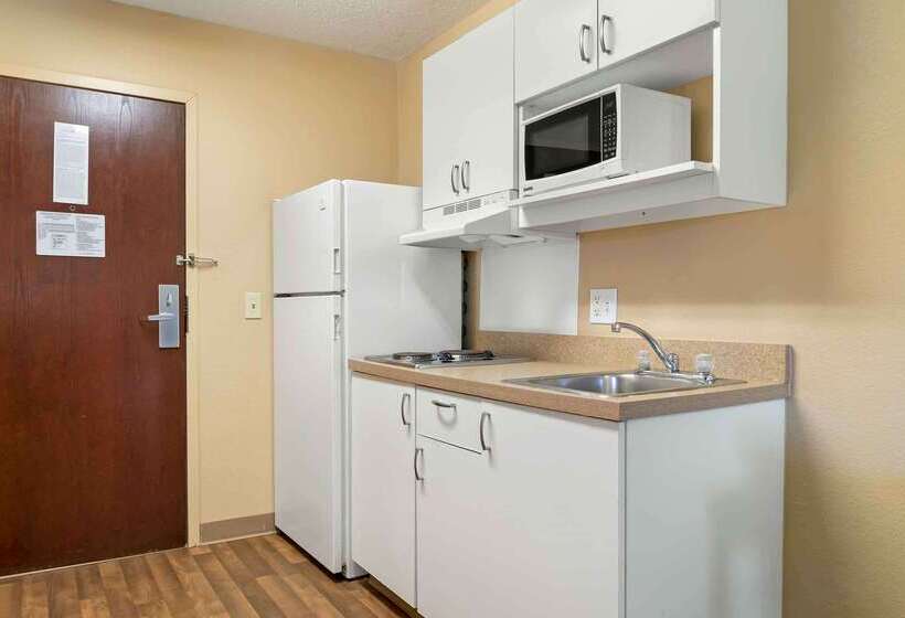 فندق Extended Stay America Select Suites   Detroit   Farmington Hills