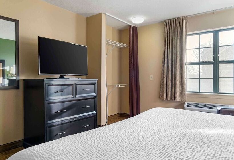 فندق Extended Stay America Select Suites   Detroit   Farmington Hills