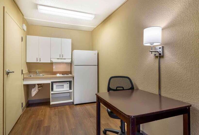 Отель Extended Stay America Suites Fresno North