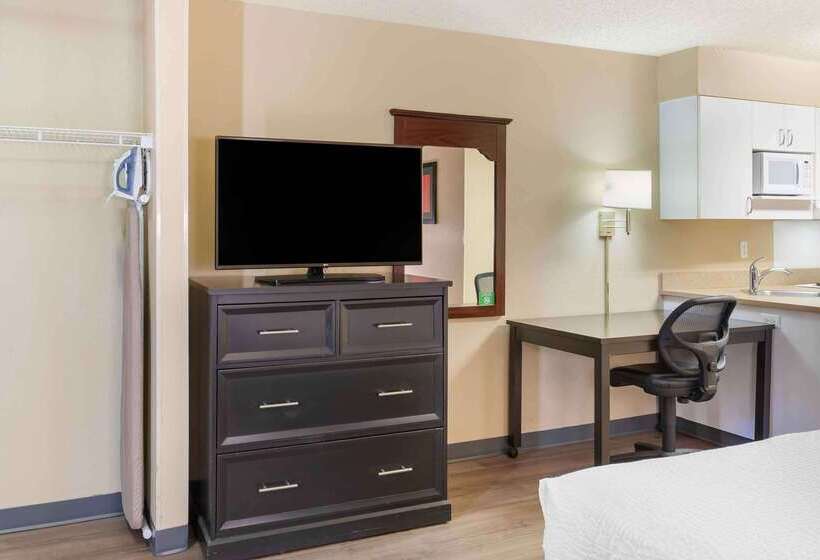 Отель Extended Stay America Suites Fresno North