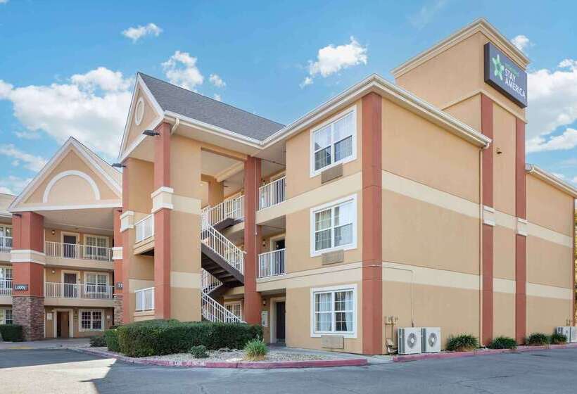 Отель Extended Stay America Suites Fresno North