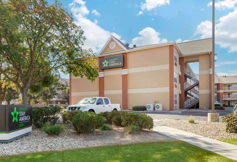 Отель Extended Stay America Suites Fresno North