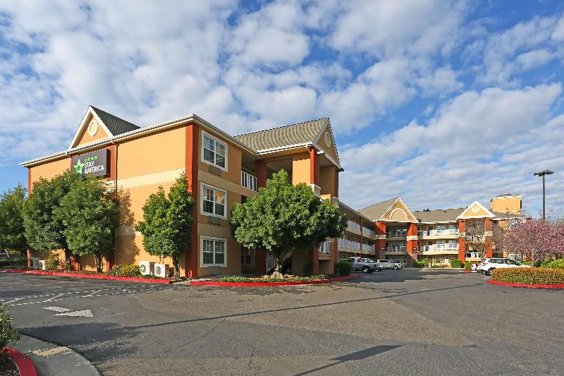 Отель Extended Stay America Suites Fresno North