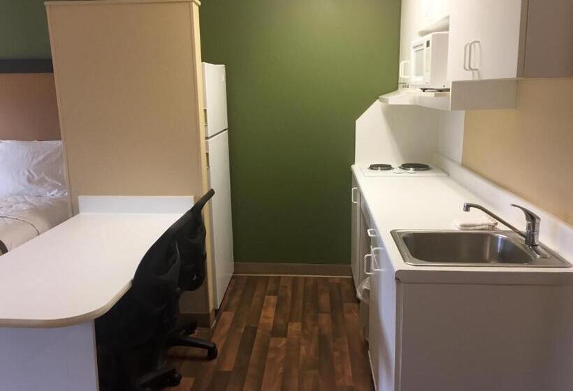 בית מלון כפרי Extended Stay America Suites  Kansas City  Airport