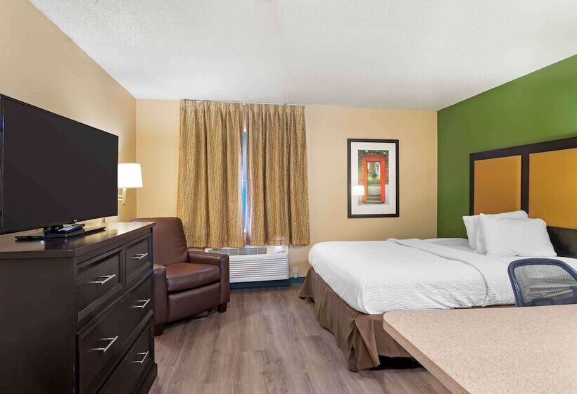 בית מלון כפרי Extended Stay America Suites  Kansas City  Airport