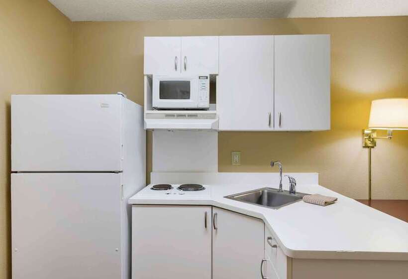 호텔 Extended Stay America Suites Kansas City Overland Park Quivira Rd