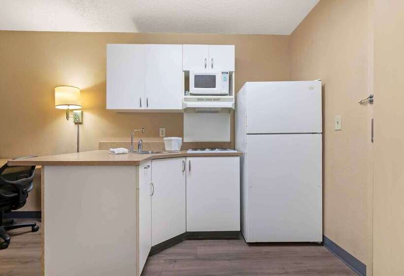 호텔 Extended Stay America Suites Kansas City Overland Park Quivira Rd