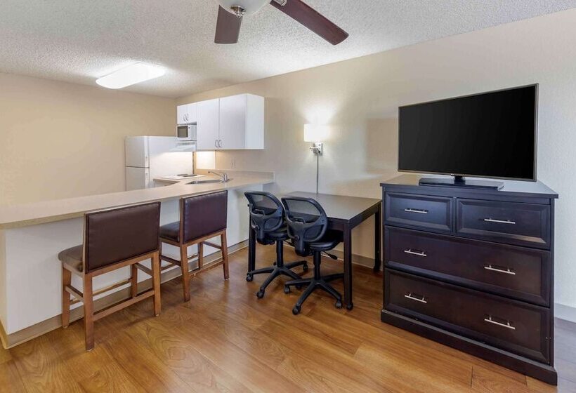 בית מלון כפרי Extended Stay America Suites  Los Angeles  Arcadia