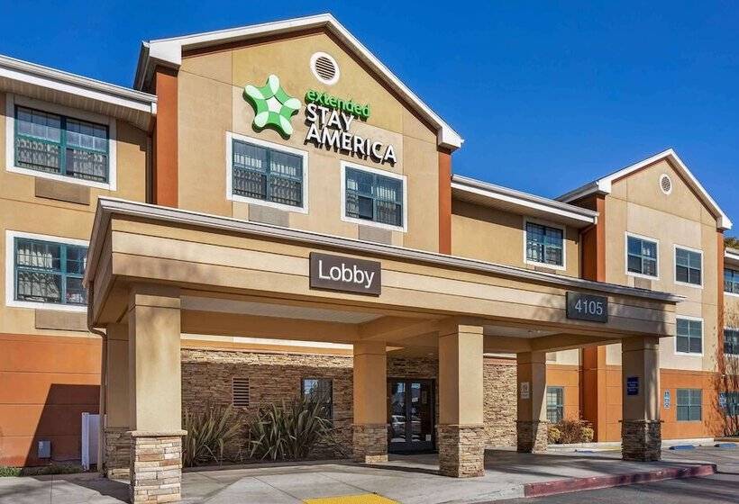 בית מלון כפרי Extended Stay America Suites  Los Angeles  Long Beach Airport