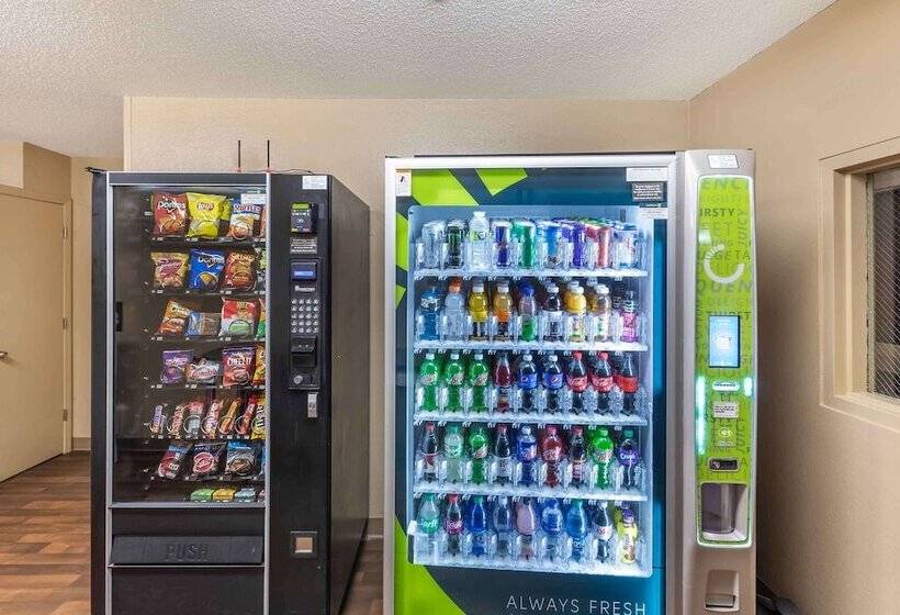 فندق Extended Stay America Select Suites   Milwaukee   Wauwatosa