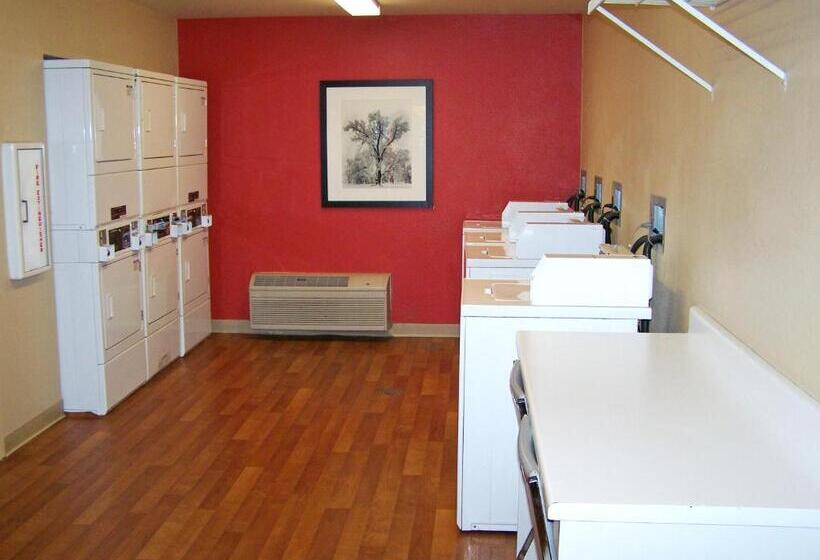 فندق Suburban Studios Minneapolis Brooklyn Center