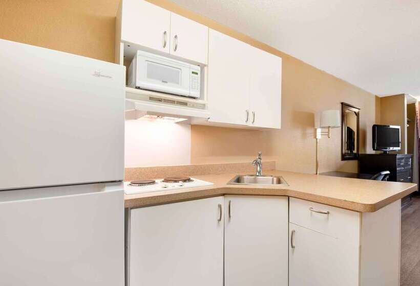 فندق Extended Stay America Suites  Minneapolis  Maple Grove