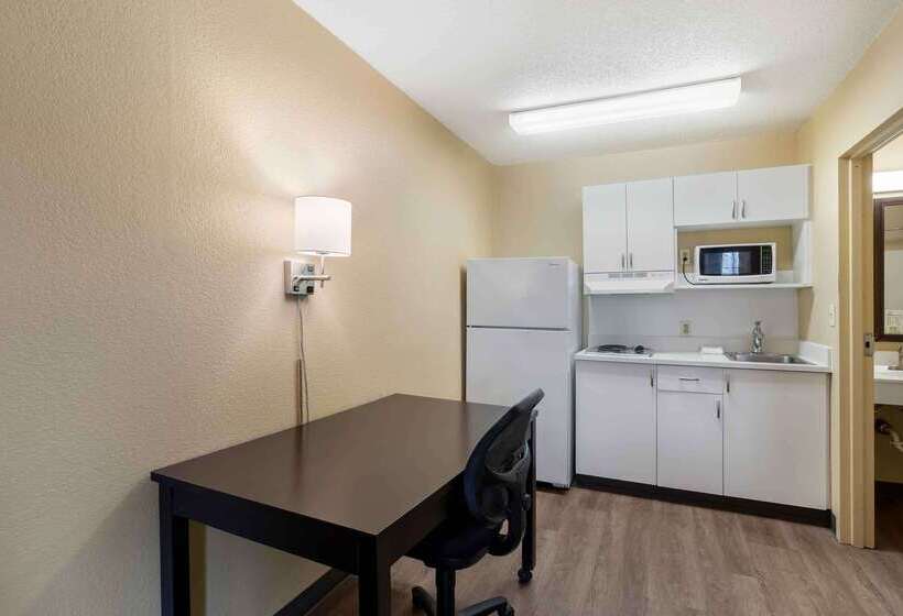 호텔 Extended Stay America Select Suites Newport News Oyster Point