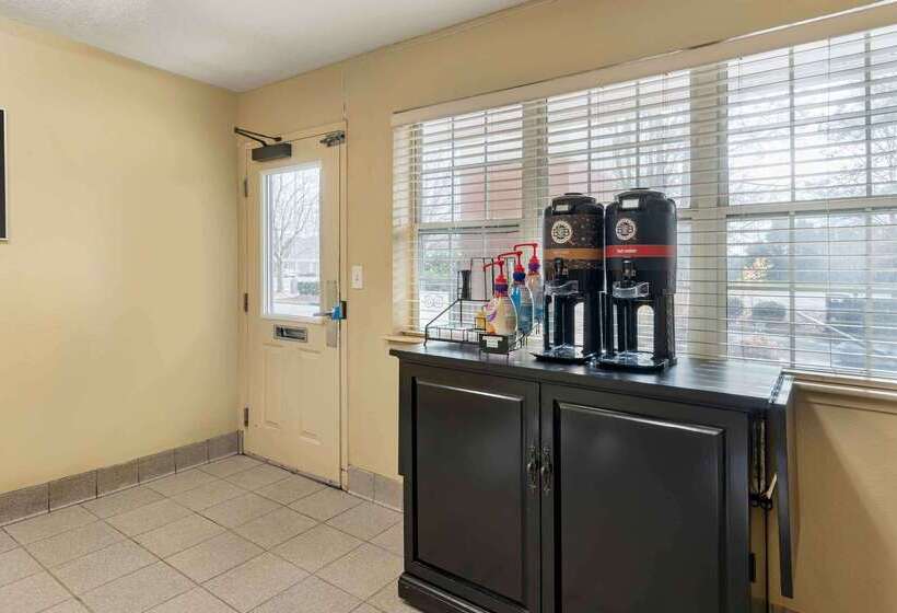 호텔 Extended Stay America Select Suites Newport News Oyster Point