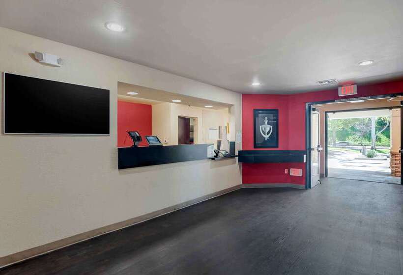 בית מלון כפרי Extended Stay America Suites  Orange County  Lake Forest