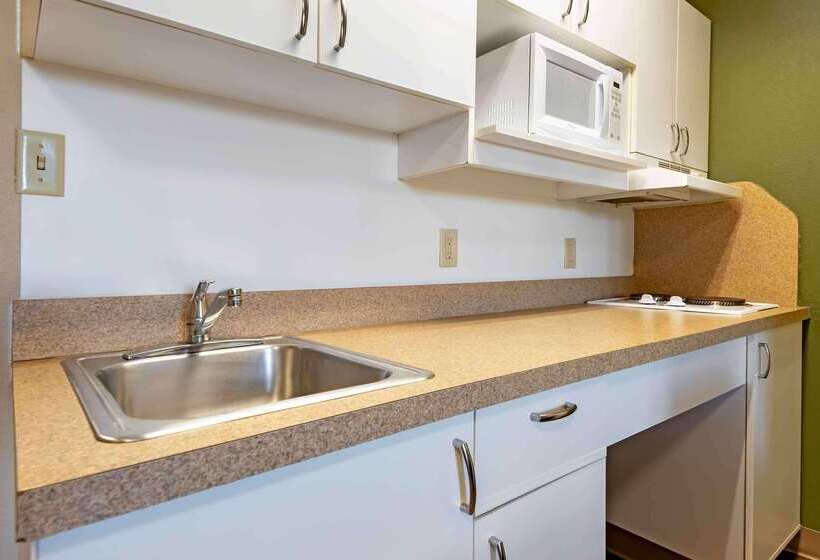 هتل Extended Stay America Suites  Rochester  Henrietta