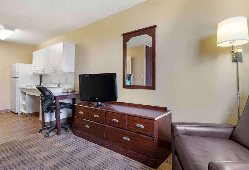 هتل Extended Stay America Suites  Rochester  Henrietta