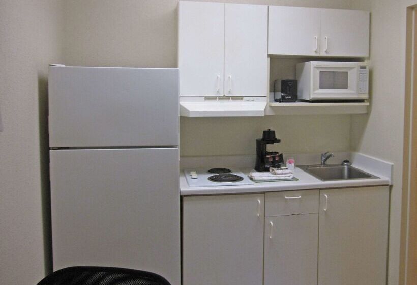 فندق Extended Stay America Suites   St Louis   Westport   E Lackland Rd